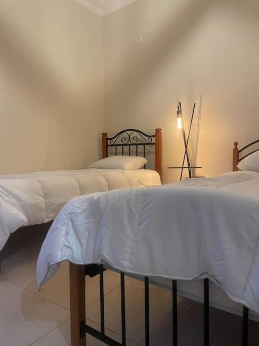 Mr. Sergio Apartment Ampavris Екстериор снимка